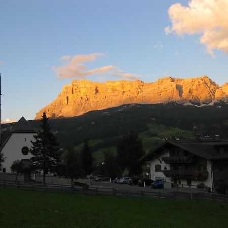 Garni Miriam Hotel La Villa  Bagian luar foto