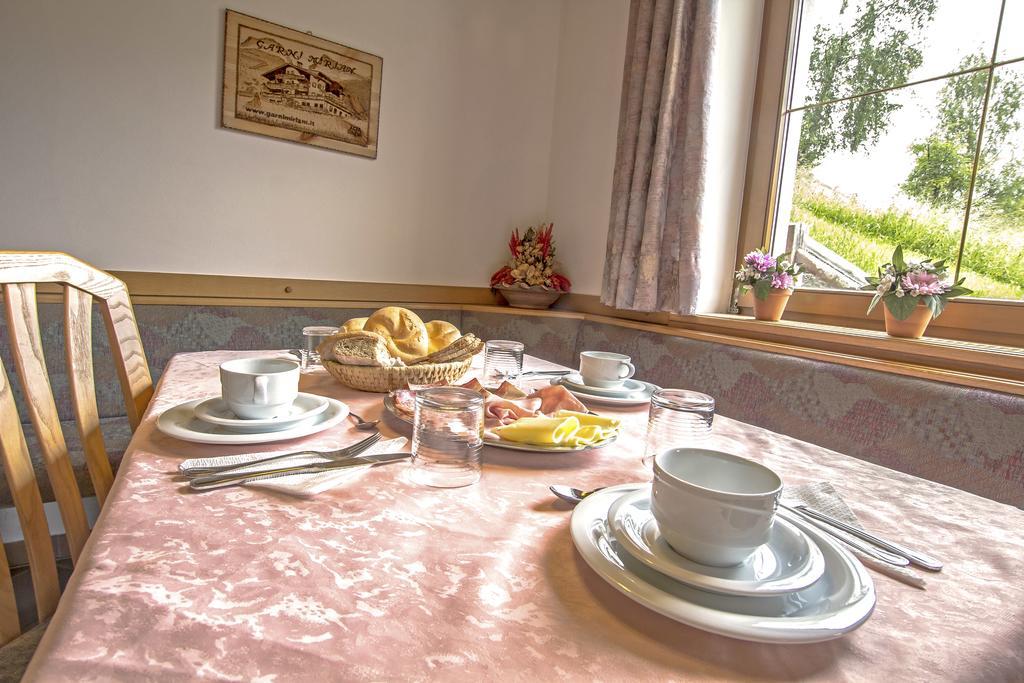 Garni Miriam Hotel La Villa  Bagian luar foto