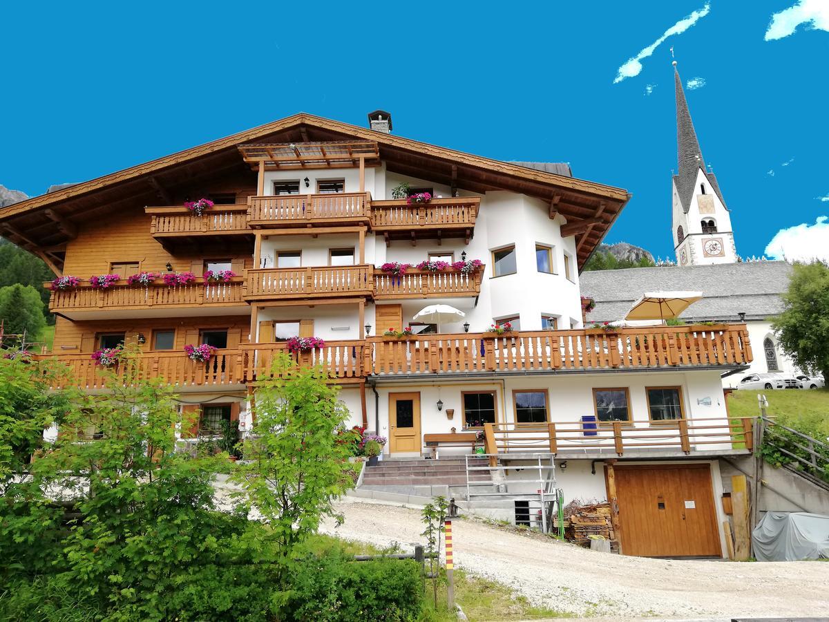 Garni Miriam Hotel La Villa  Bagian luar foto