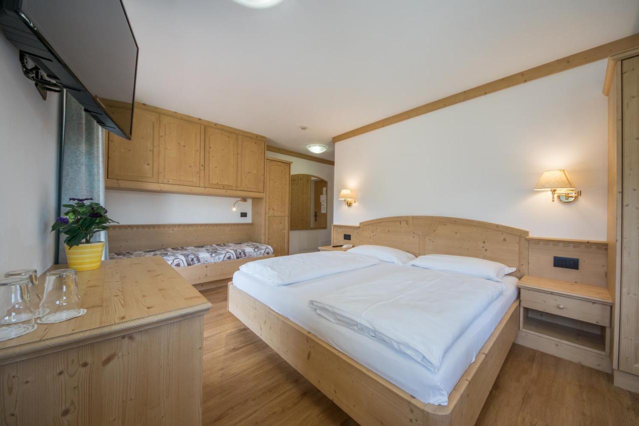Garni Miriam Hotel La Villa  Bagian luar foto